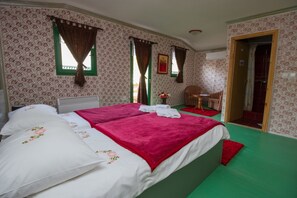 Chambre Double ou avec lits jumeaux, vue fleuve, sur l'eau