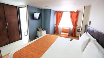 Minibar, in-room safe, desk, laptop workspace