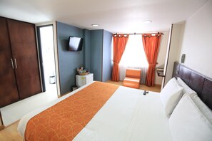 1 habitación, minibar, caja de seguridad en la habitación y escritorio