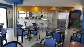 Bar (in der Unterkunft)