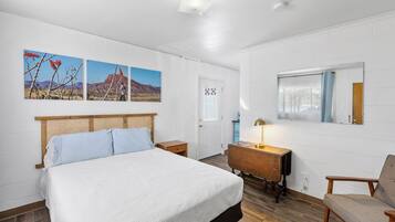 Premium Room | Individually furnished, laptop workspace, blackout drapes, soundproofing