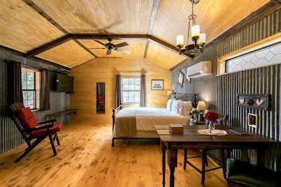 Bakery Haus - German Chocolate Suite | Cute Cabin for 2