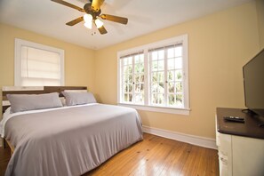 5 bedrooms, in-room safe, iron/ironing board, WiFi