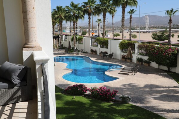 Outdoor pool, a heated pool