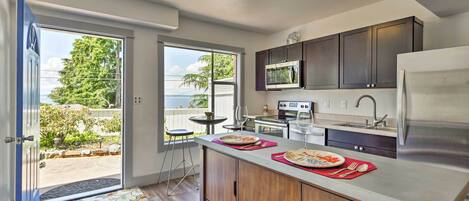 Refrigerador, microondas, parrilla de estufa y lavavajillas