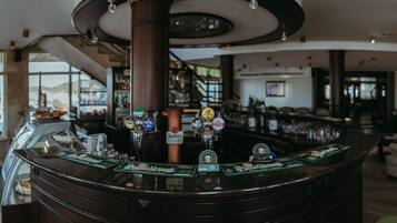 Bar (in der Unterkunft)