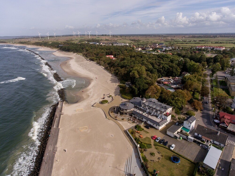 Hotel Apollo by null