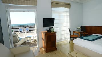 Beach/ocean view
