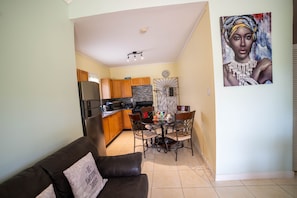 Elite Room, 2 Bedrooms, Garden View, Garden Area | Private kitchen