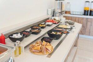 Bữa sáng buffet