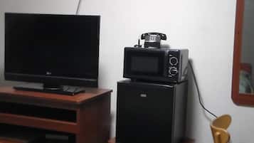 Bàn, truy cập Internet không dây miễn phí, bộ trải giường