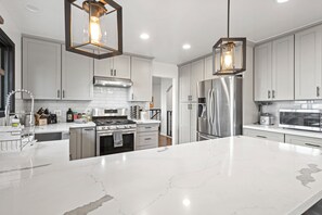 House (3 Bedrooms) | Private kitchen | Full-size fridge, microwave, oven, espresso maker