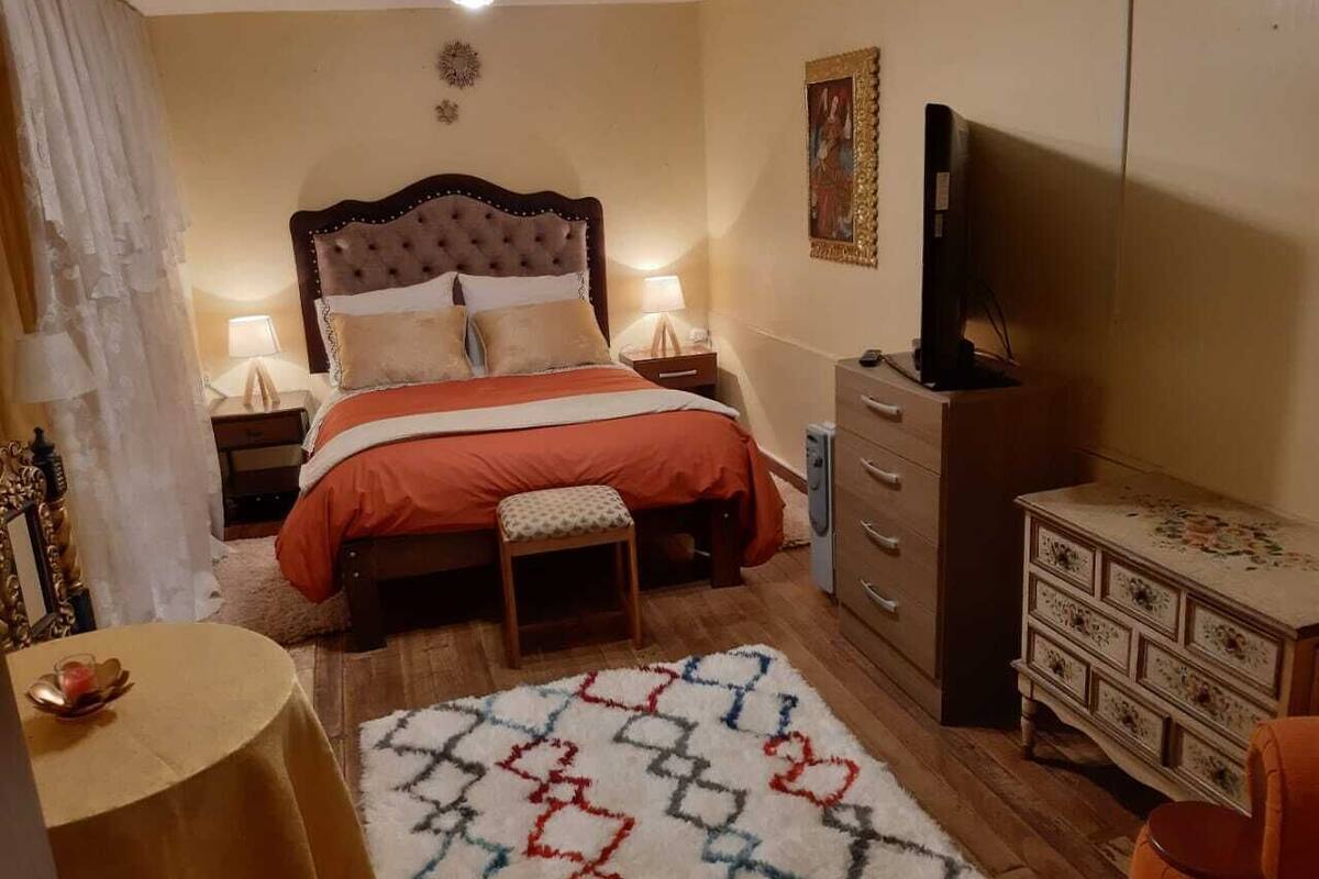 1 bedroom, premium bedding, down duvets, iron/ironing board