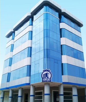 Comfort Double Room, City View | Living area