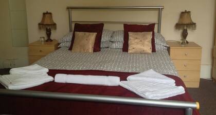 Malvern Lodge Guest House