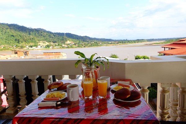 Desayuno continental incluido todos los días