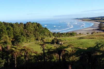 Nine Mile Views holiday home, Charleston, Westport