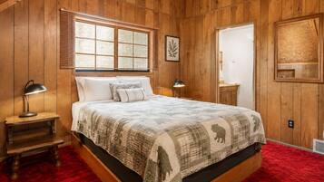 2 bedrooms, WiFi (free), bed sheets