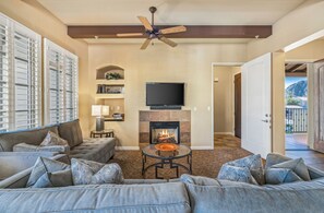 TV, fireplace, Netflix, Hulu