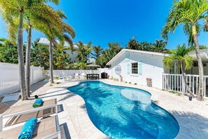 Et oppvarmet basseng