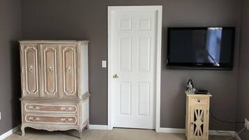 4 dormitorios, tabla de planchar con plancha, wifi gratis y ropa de cama