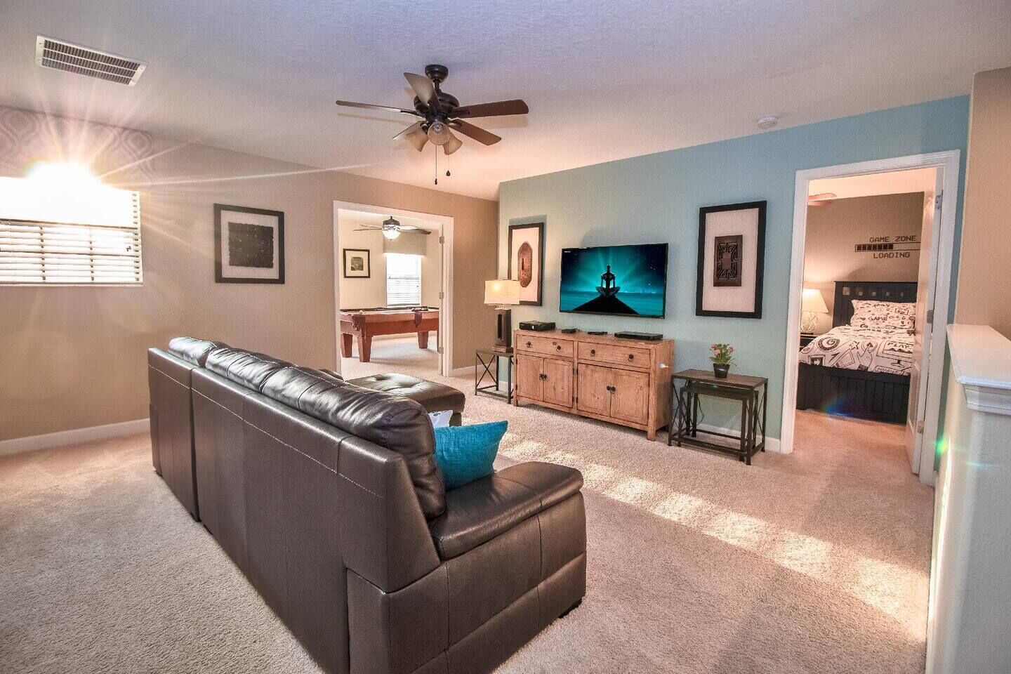 9 makuuhuonetta, silitysrauta/-lauta, ilmainen Wi-Fi, vuodevaatteet