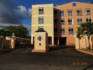 Entrada al alojamiento