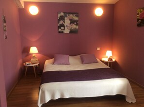 3 bedrooms, iron/ironing board, travel cot, WiFi