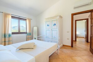 3 habitaciones, tabla de planchar con plancha y wifi gratis 