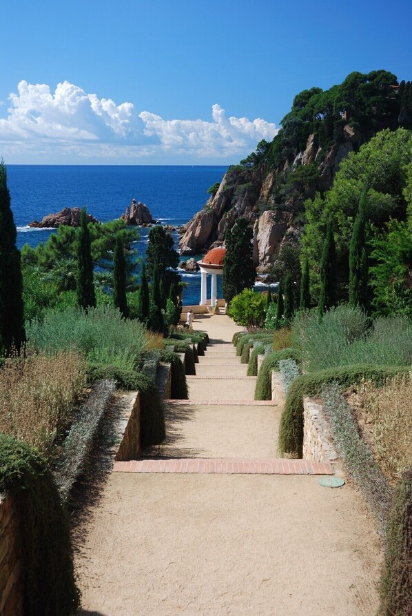 Property grounds - apartamento a 200 metros de la playa de blanes. wiifi gratis. (Blanes)