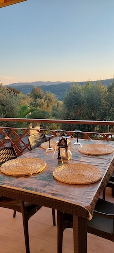 brand new panoramic penthouse with climate and parking space