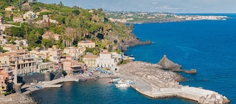 VILLA ROSYIANO-mit Garten und privatem Pool Catania Ätna Taormina