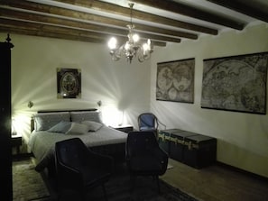 1 bedroom, iron/ironing board, free WiFi, bed sheets - Commander's Apartment - Captain's house (Sulzano)