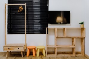 Family Suite | Iron/ironing board, free WiFi, bed sheets