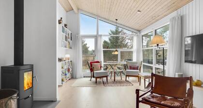 Lovely home in Fjerritslev with sauna