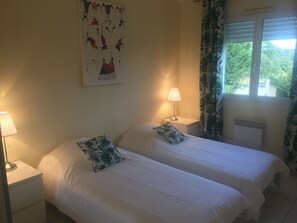 2 Schlafzimmer, Bügeleisen/Bügelbrett, kostenloses WLAN, Bettwäsche