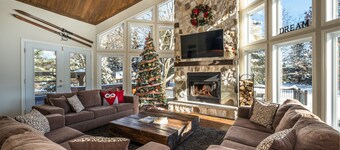 Large Tremblant Ski and Golf Chalet