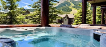 Moonlight/Big Sky Luxury Townhome - Hot Tub - Mtn Views - New Bathrooms