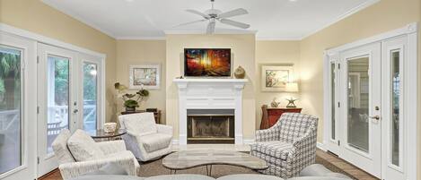 Smart TV, ping pong, printers