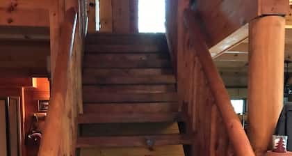 Paradis sur terre! Détendez-vous dans les bois dans cette cabane dans la magnifique vallée de Kibler