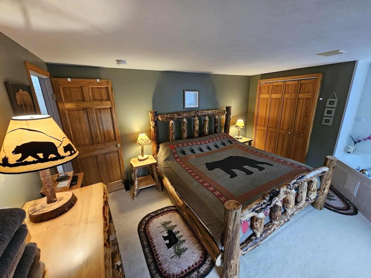 1 habitación, tabla de planchar con plancha, wifi gratis y ropa de cama 