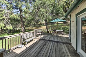 Terrace/patio - The Heard House - downtown Murphys (Murphys)