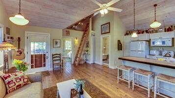 TV, fireplace, books, stereo