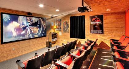 A + Ansichten! DIESE 9/6 GATLINBURGER KABINE HAT ALLES! Pool / Spiel & Theater Rms / Arcade / HTub
