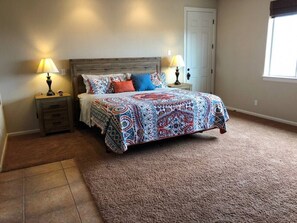 4 bedrooms, desk, iron/ironing board, travel cot