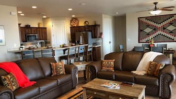 Smart TV, DVD player, video library, stereo