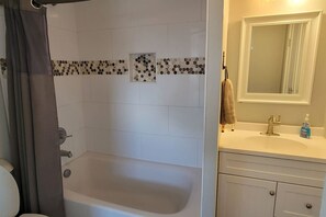 Unclassified image, 5 of 20, button