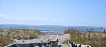 Oceanfront Townhouse steps to the Beach