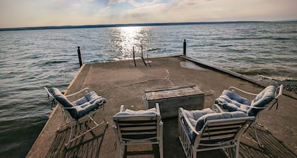 Charming Cottage LITERALLY on Lake --Pet Friendly with Guest Cottage