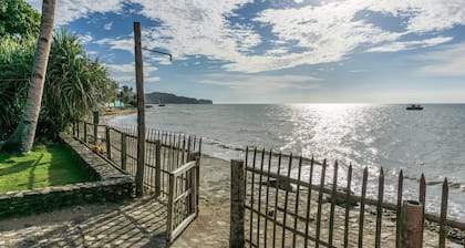 HangOut Beach & Resort